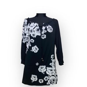 WHBM  Black and white Floral Tunic long sleeve  size M